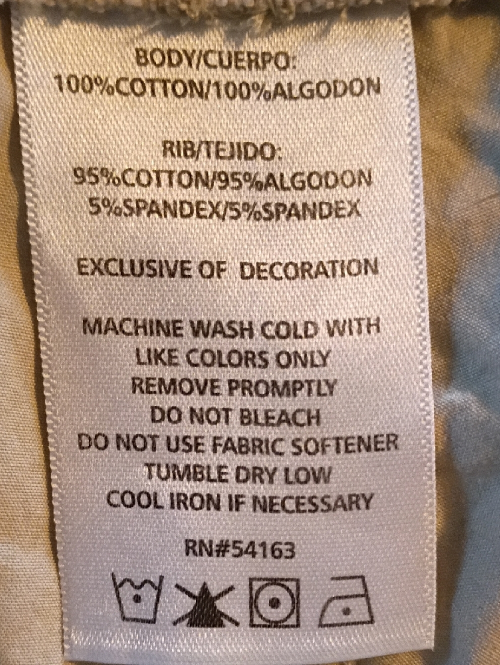 Calvin Klein Beige Cargo Capris - Picture 12 of 13